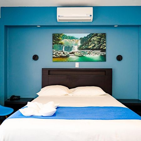 Hotel Luckys San Isidro De El General Экстерьер фото