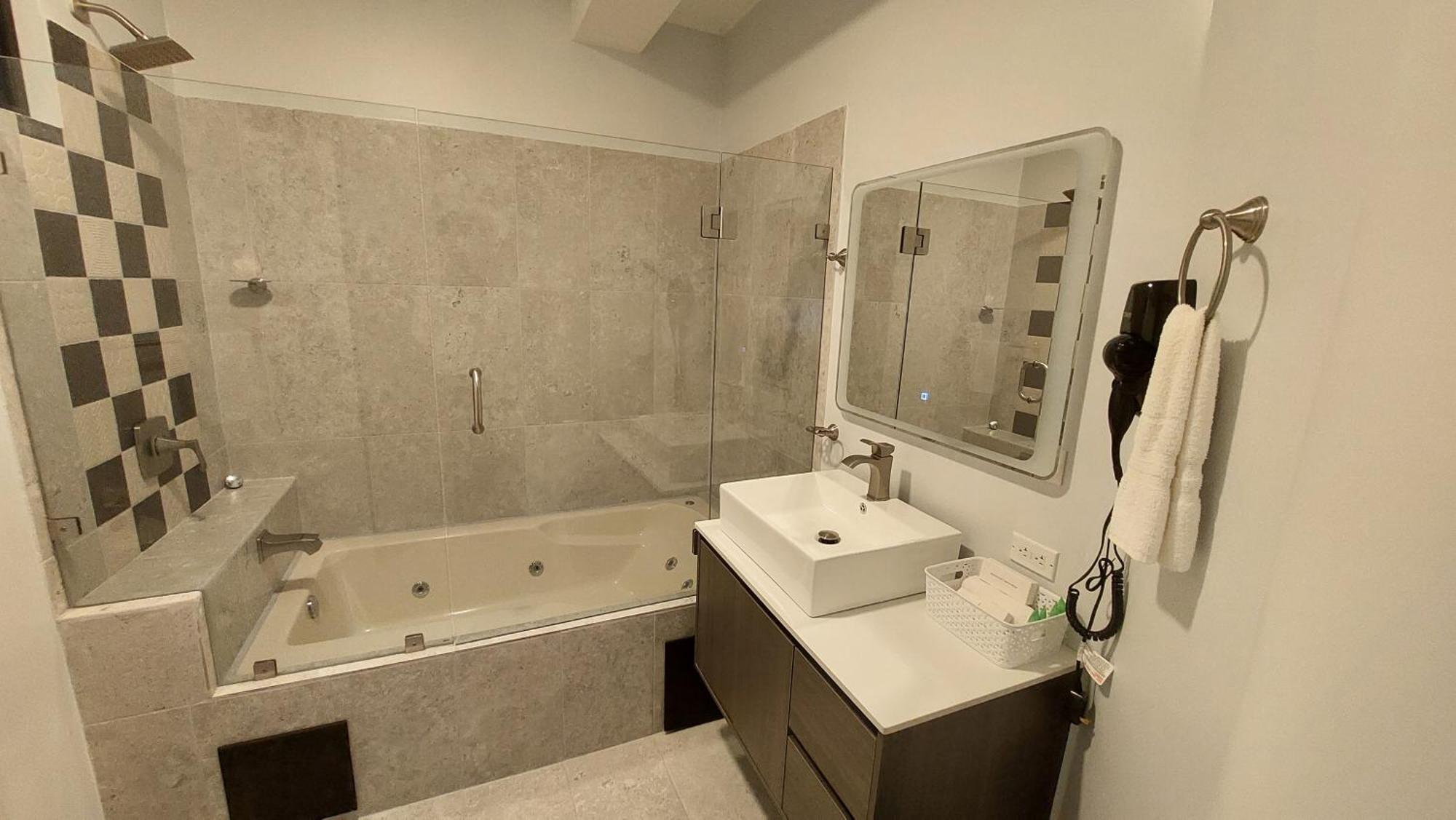 Hotel Luckys San Isidro De El General Экстерьер фото