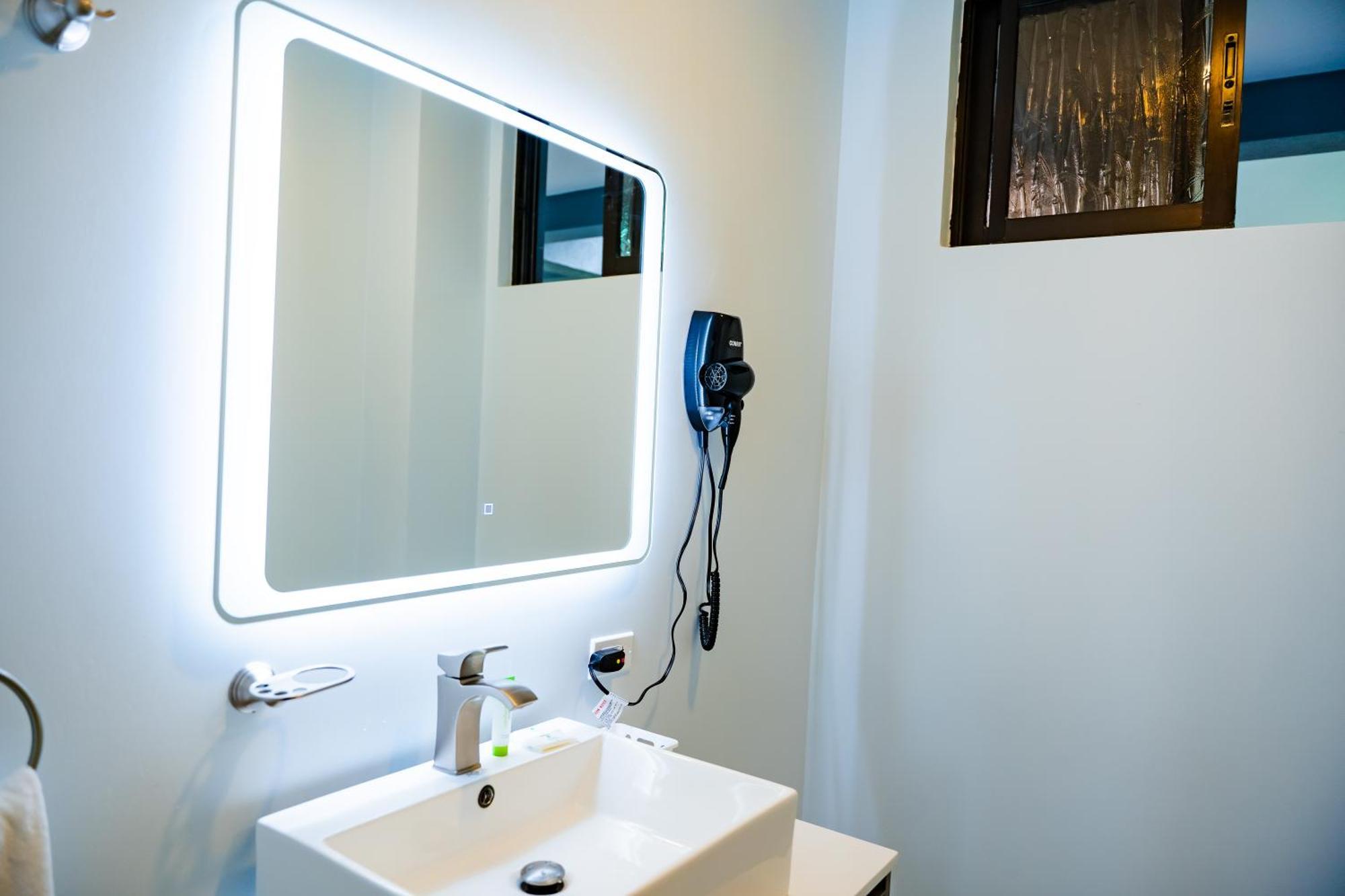 Hotel Luckys San Isidro De El General Экстерьер фото
