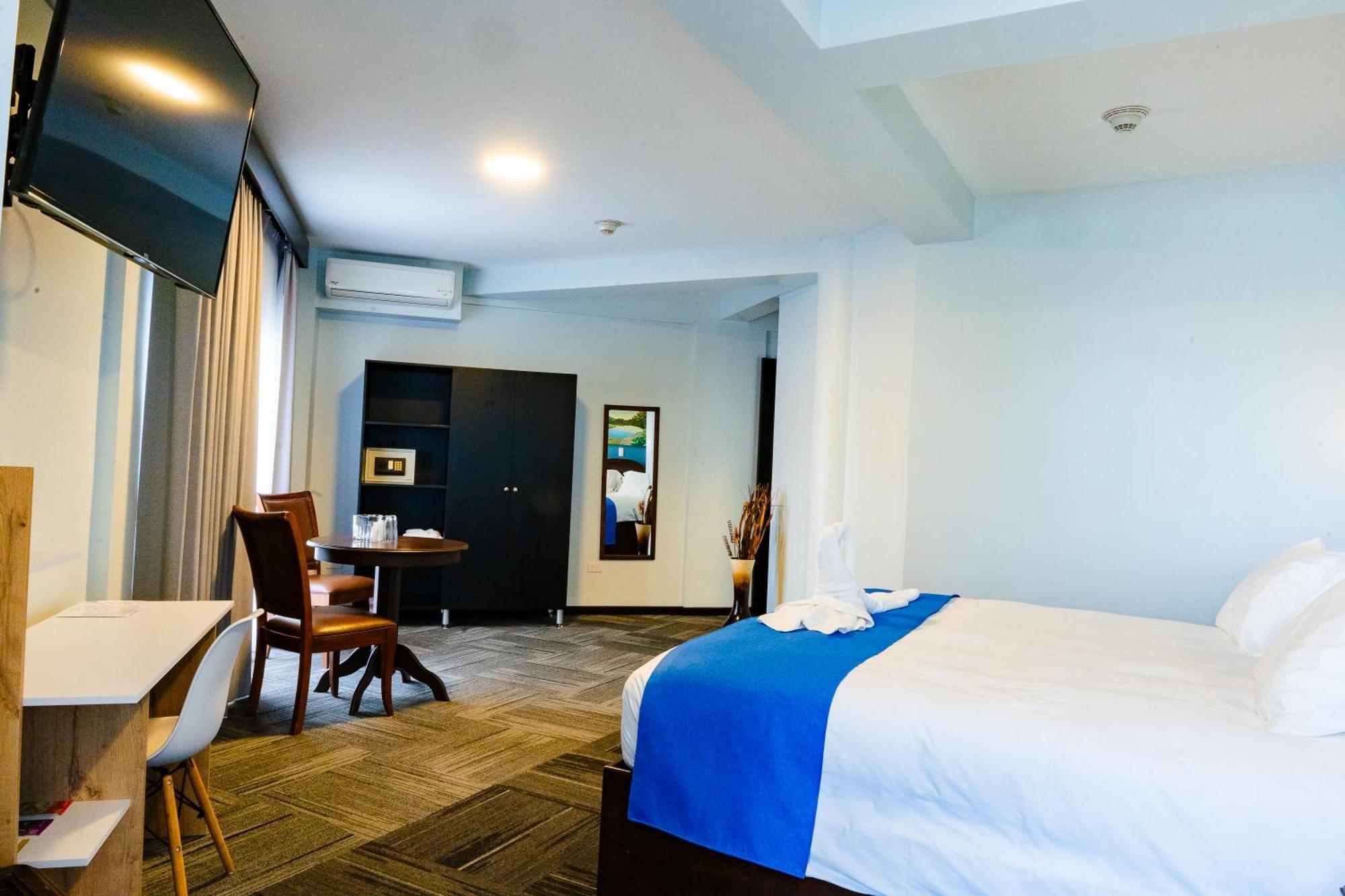 Hotel Luckys San Isidro De El General Экстерьер фото